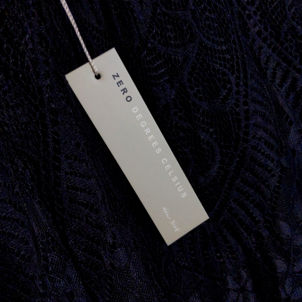 🆕🌿REVERSIBLE KNIT/LACE SKIRT🌿 - Picture 7 of 9